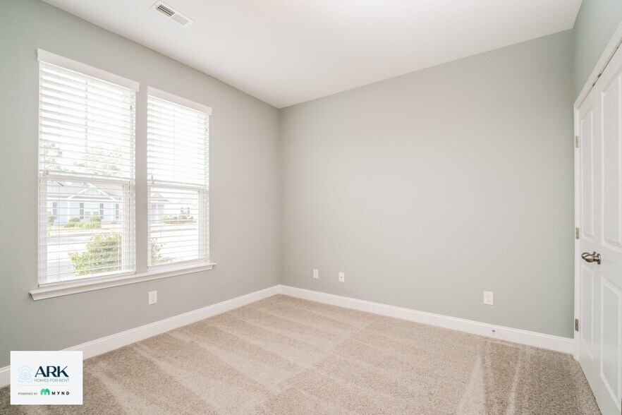 Building Photo - 77 Highland Forest Cir