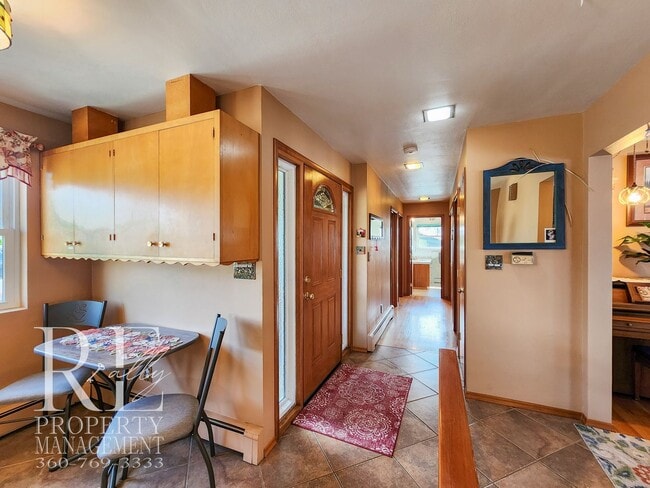 Building Photo - 2113 Brashem Ave