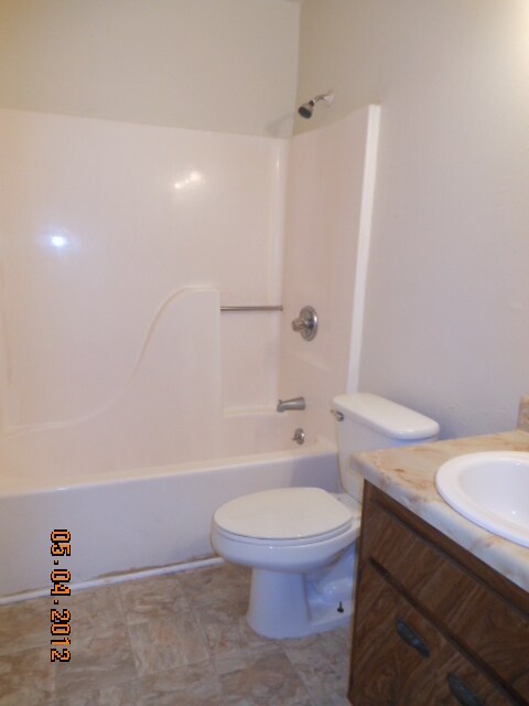 Building Photo - Great 2-Bedroom Unit in Fort Walton Beach-Near Bases!