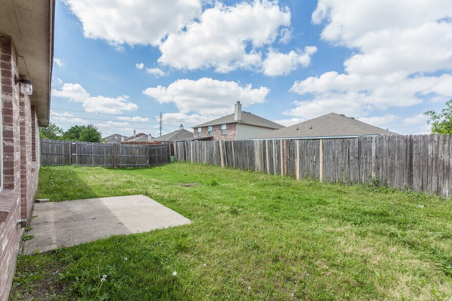 Building Photo - 2128 Panorama Ln
