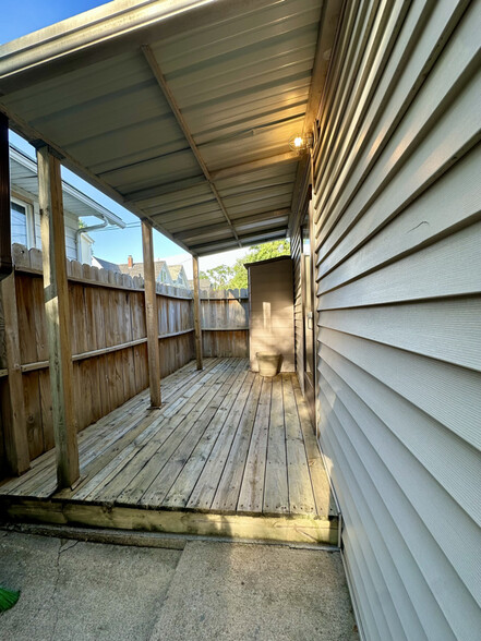 Building Photo - 3059 Hanscom Blvd