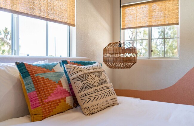 Building Photo - Fully Furnished Home in Yucca Valley