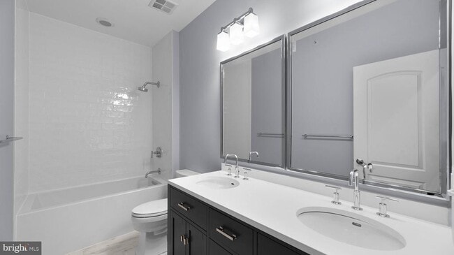 Building Photo - 7674 Maple Lawn Blvd