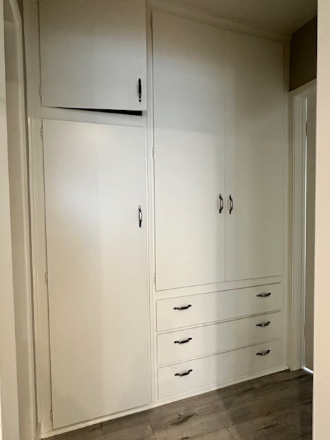 Building Photo - 7555 De Longpre Ave