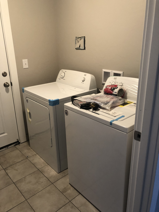 Laundry Room - 1679 Grand Ave