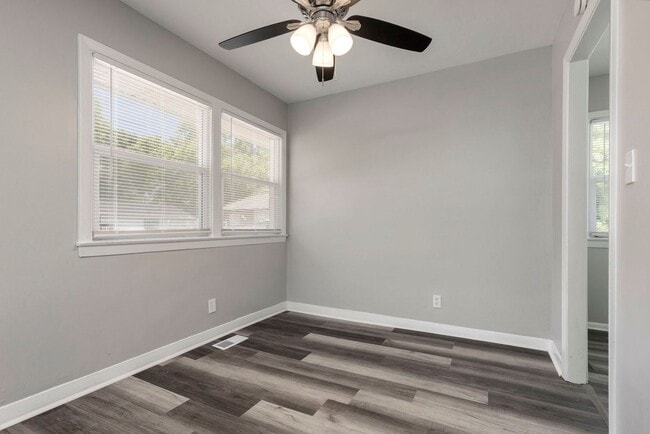 Building Photo - 1209 S 45th St