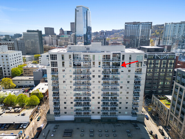 Building Photo - 1025 NW Couch St
