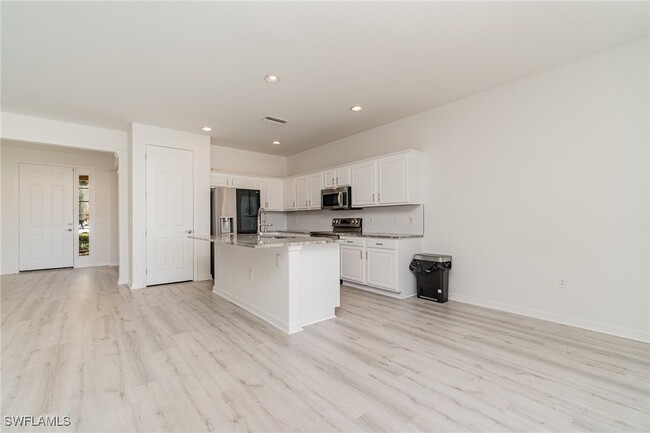 Building Photo - 2656 Sunvale Ct