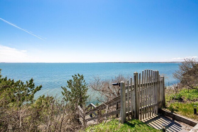 Building Photo - 38 Oceanview Dr