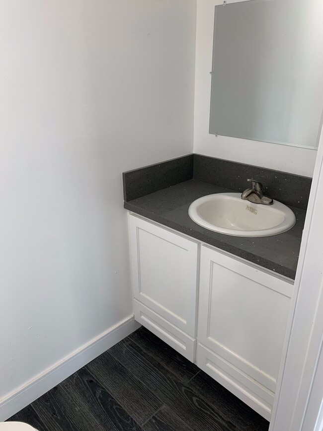 Building Photo - 2507 Cincinnati St