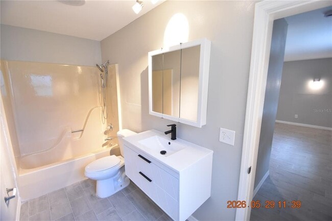 Building Photo - 4060 N Little Hawk Point