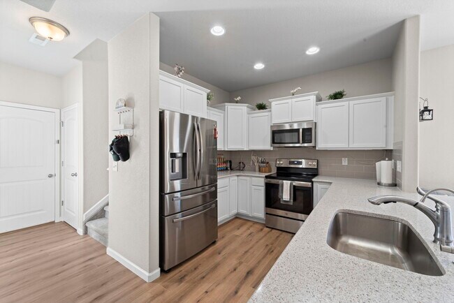 Building Photo - 4075 Tiberias Pt