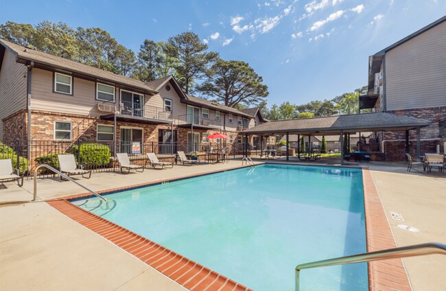Building Photo - NEW 1x1!  Fantastic Emory area location - ...