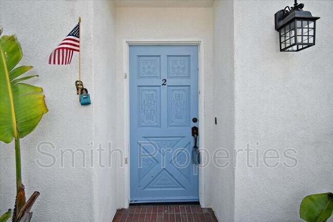 Building Photo - 122 S Guadalupe Ave