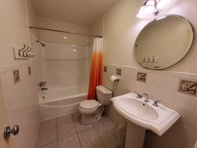 Bathroom - 18307 Burbank Blvd