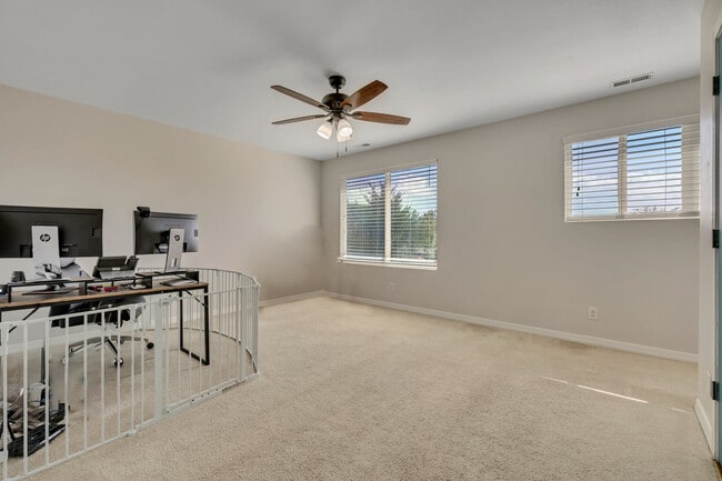 Building Photo - 6790 Greenfield Ln