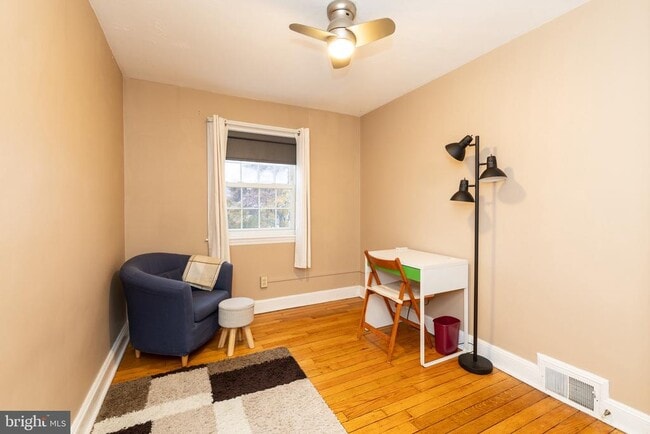 Building Photo - 52 Woodbine Rd