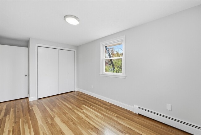 Building Photo - 4 Sandberg Rd