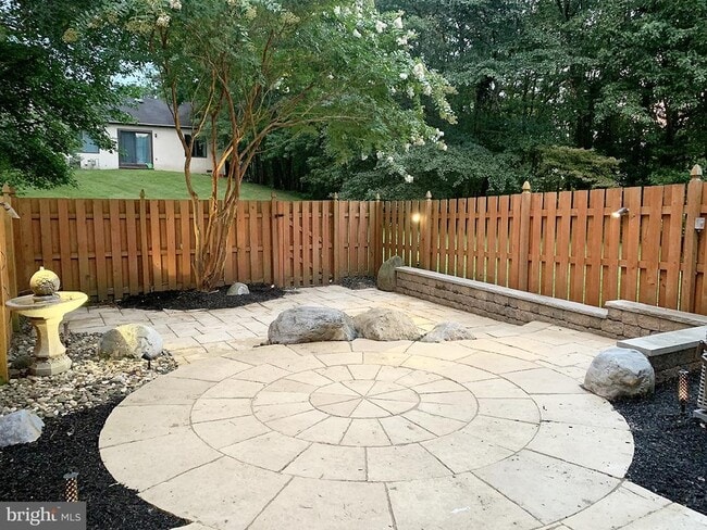 Building Photo - 72 5 Crown Royal Cir