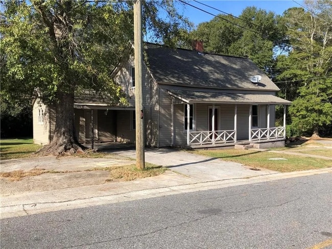 Building Photo - 411 Mill St