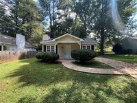 Building Photo - 2735 Fairlane Dr