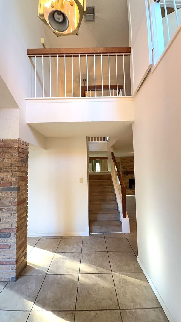 Building Photo - 6042 Spring Time St