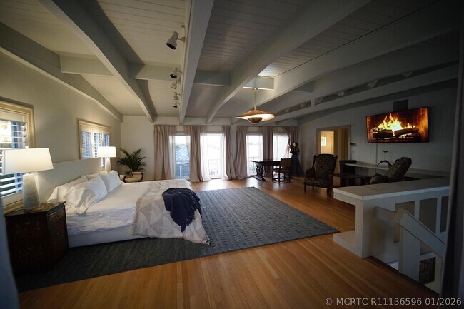 Building Photo - 4000 S Ocean Blvd