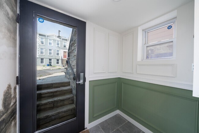 Building Photo - 201 Zabriskie St
