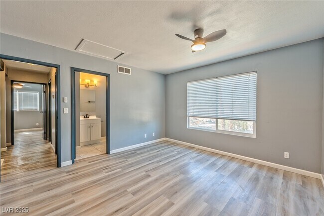 Building Photo - 7216 Archcrest Ave