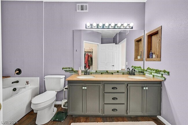 Building Photo - 10550 W Alexander Rd