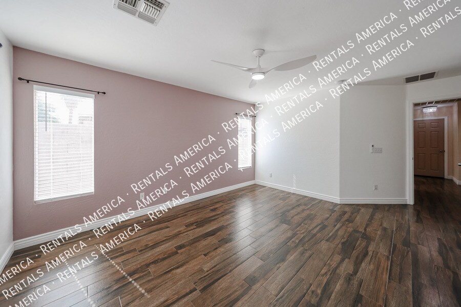 Building Photo - 15428 W Mauna Loa Ln