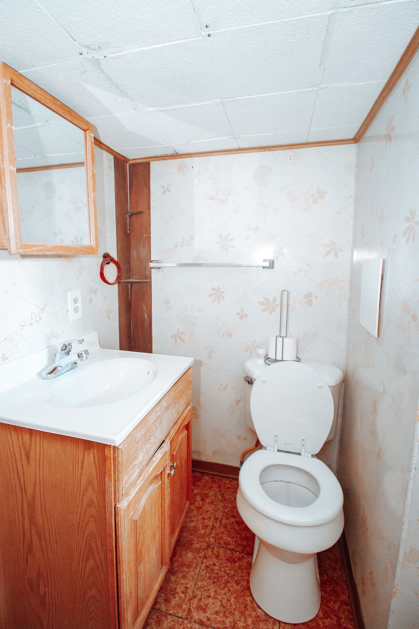 Building Photo - 3744 Bowen Rd