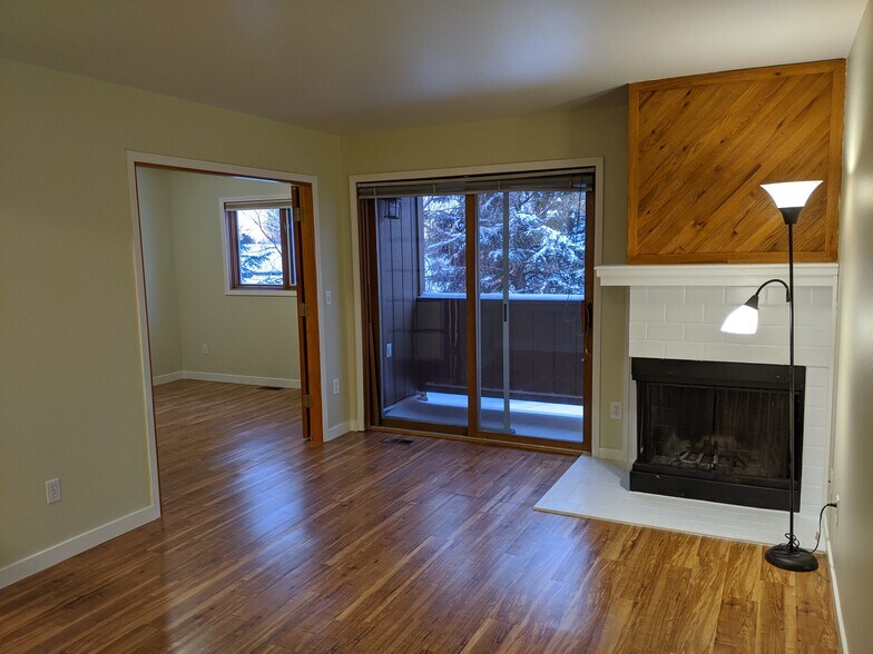 Primary Photo - 10270 Jamestown Dr