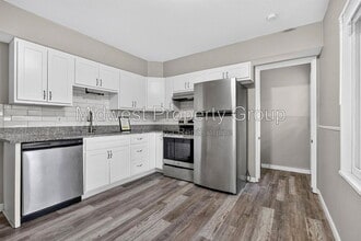 Building Photo - 6717 Lightwood Dr