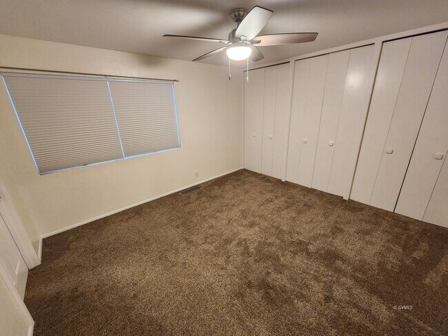 Building Photo - 830 W Stirrup Dr