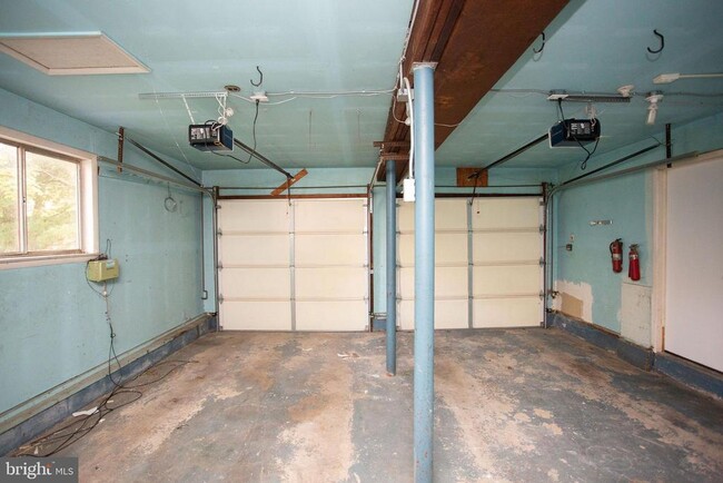Building Photo - 1016 Eagle Ln