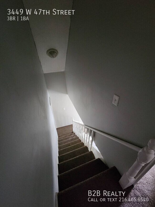 Building Photo - 3449 W 47th St