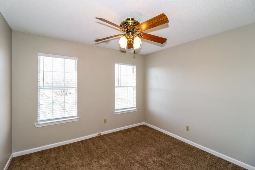 Building Photo - 11184 Orville Cove