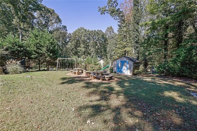 Building Photo - 2956 Spring Lake Dr