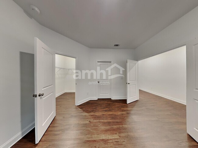 Building Photo - 4846 Pebble Bridge Wy