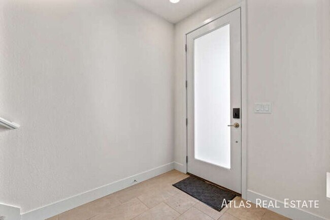 Building Photo - 7856 W 43rd Pl