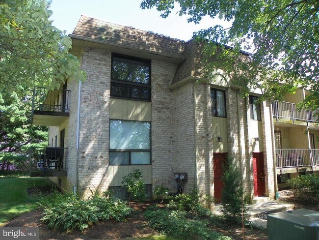 Building Photo - 356 Saybrook Ln