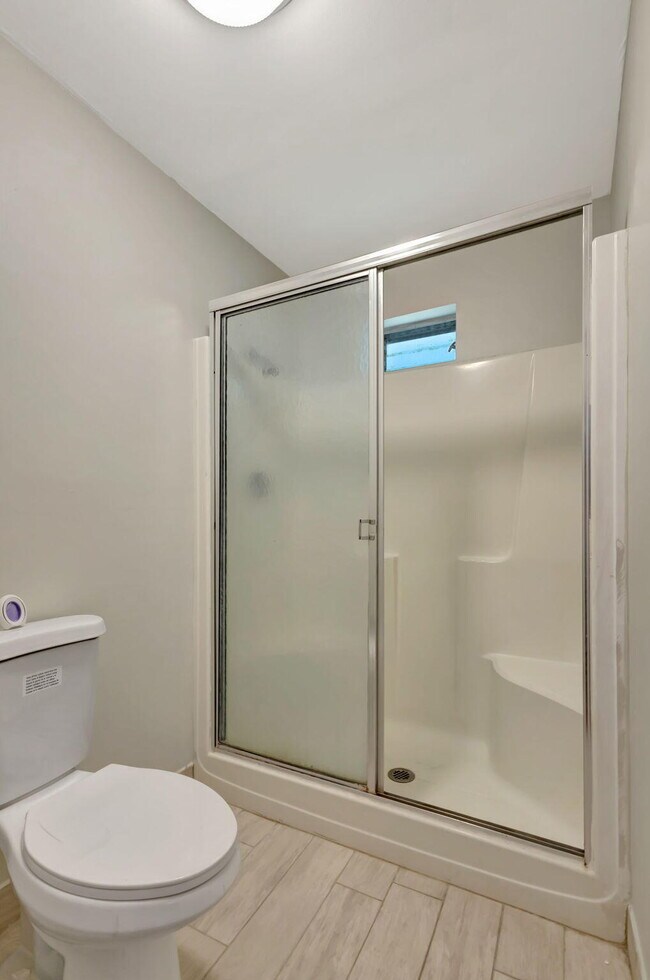 Building Photo - 10789 N Military Trl