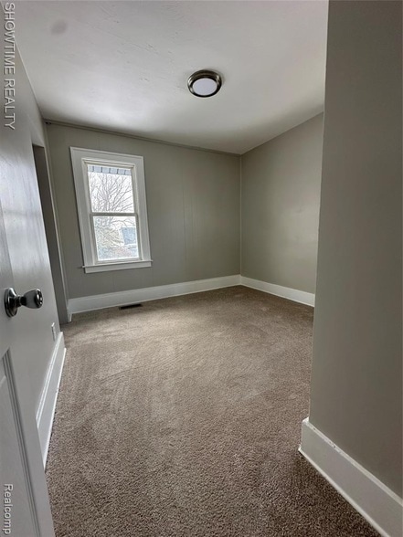 Building Photo - 28455 Melvin St