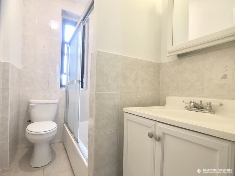 Building Photo - 400 Fort Washington Ave