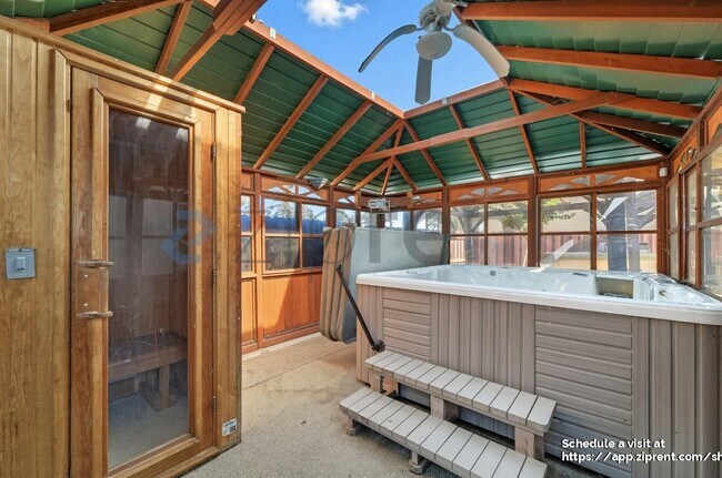 Building Photo - 14 Cider Mill Ct