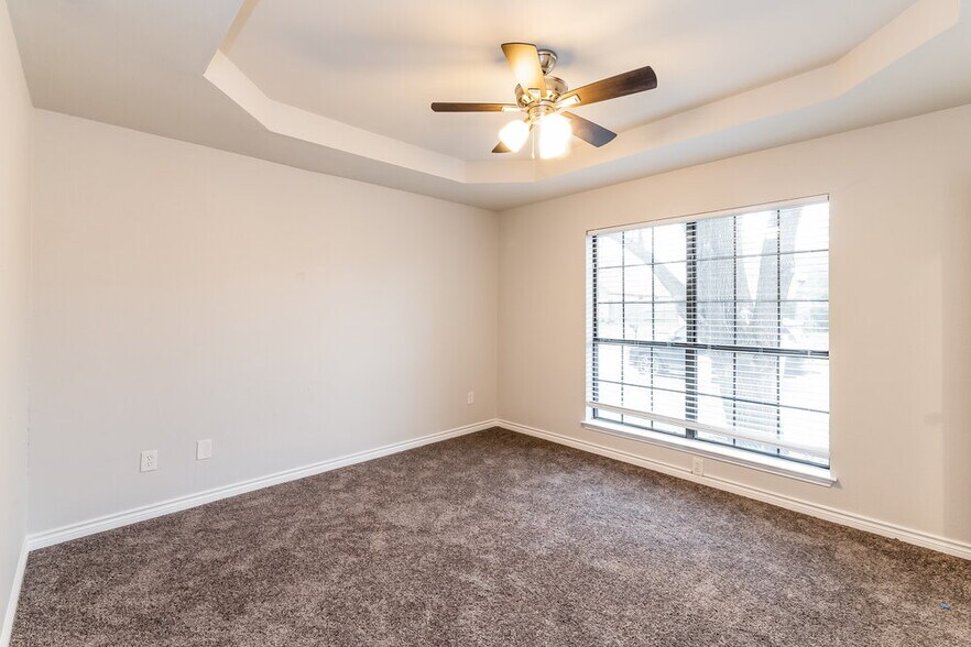 Building Photo - 522 Chancellorsville Dr