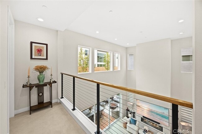 Building Photo - 478 Sycamore Dr