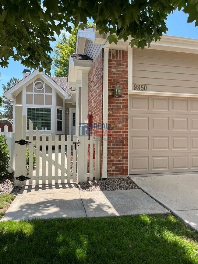 Building Photo - 9850 Carmel Ct