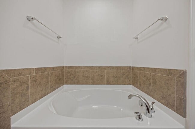 Building Photo - 3-Bedroom Home with Spacious Layout & Private Backyard in Wendell